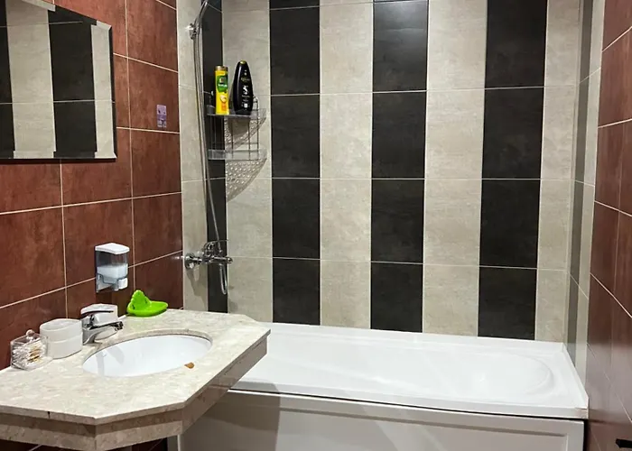 Lucky Star Next To The Lift With Free Parking